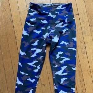 ONZIE Camo Yoga Pants